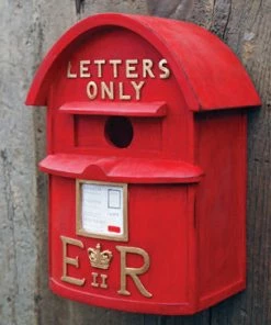 Kinsman Hanging Houses English Postbox Birdhouse
